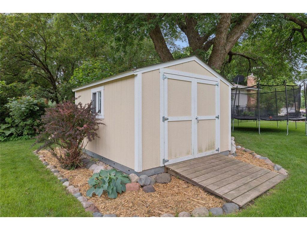 1916 Evergreen Echo Woodbury MN 55125 7052779 image28