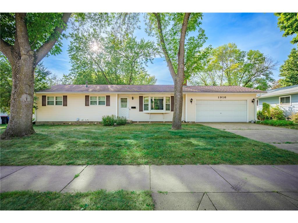 1916 Gernentz Lane Red Wing MN 55066 6622184 image1