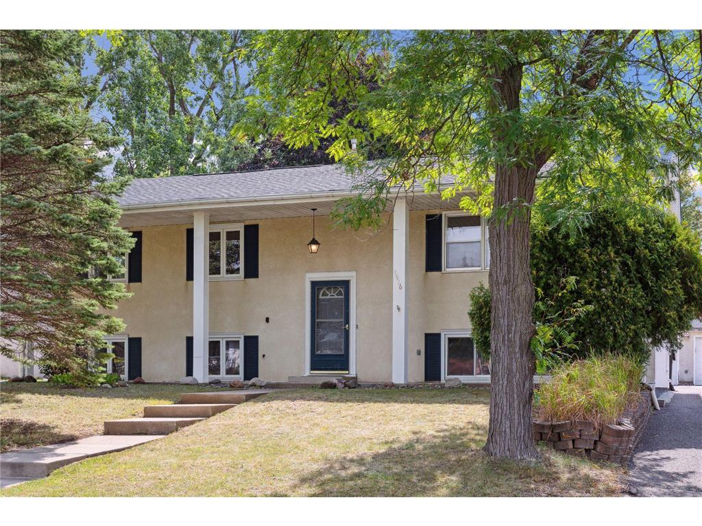 1916 Kingston Avenue E Maplewood MN 55109 6472827 image1
