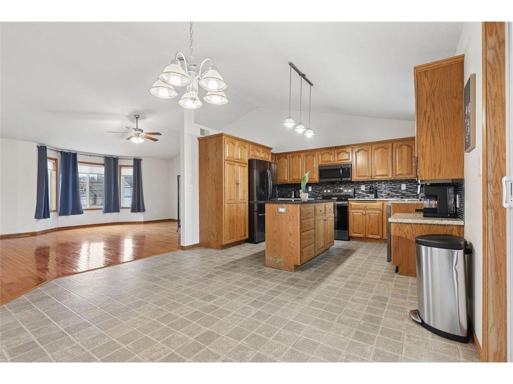 1917 7th Street N Sartell MN 56377 7012030 image10