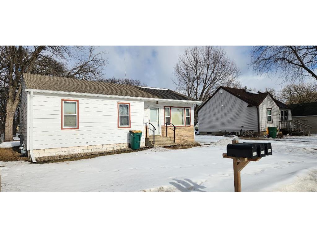 1917 Bimelich Lane Albert Lea MN 56007 7017616 image25