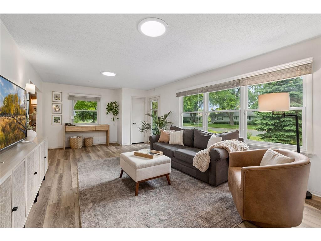 1917 Dixon Drive Bloomington MN 55431 7066672 image10