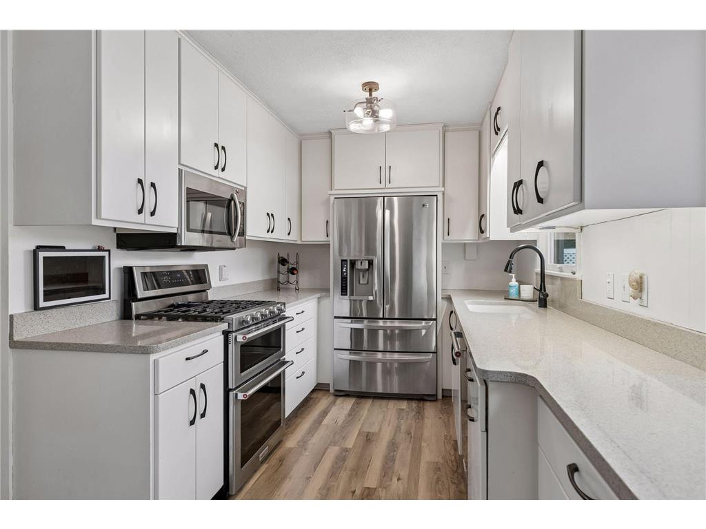 1917 Dixon Drive Bloomington MN 55431 7066672 image17