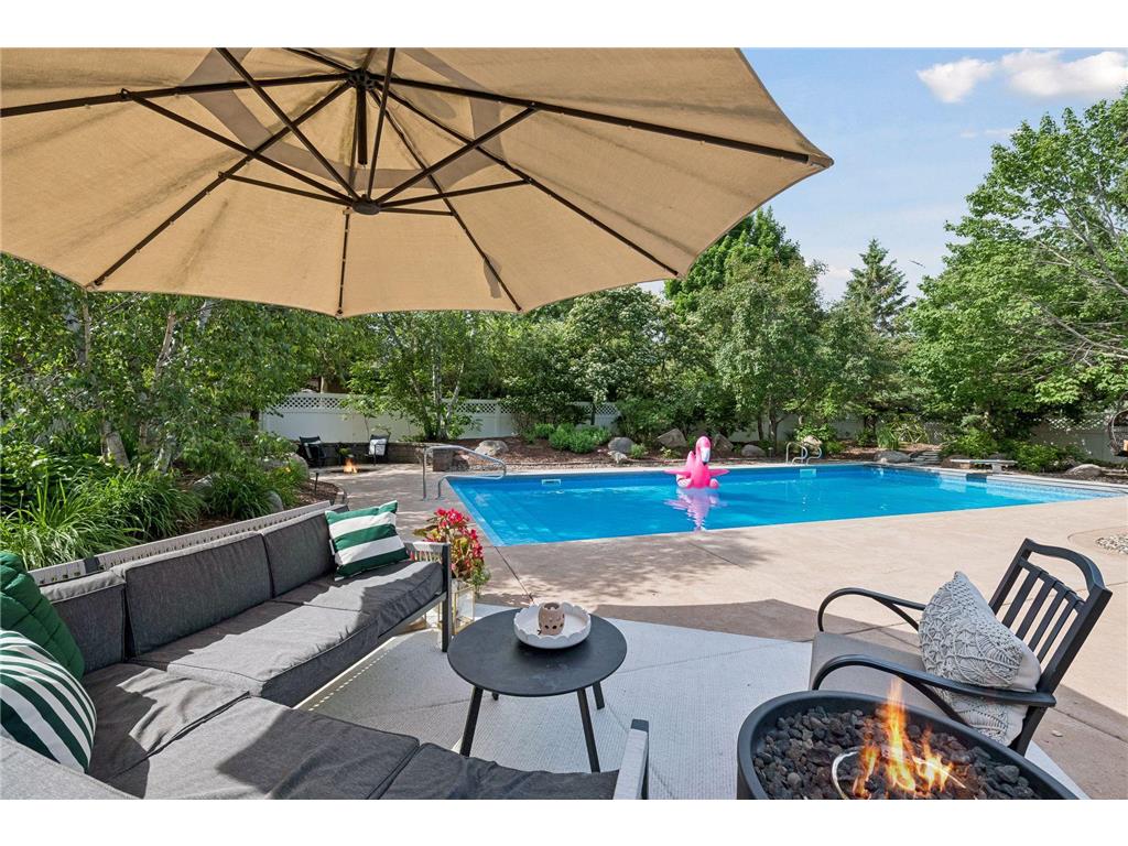 1917 Dixon Drive Bloomington MN 55431 7066672 image2
