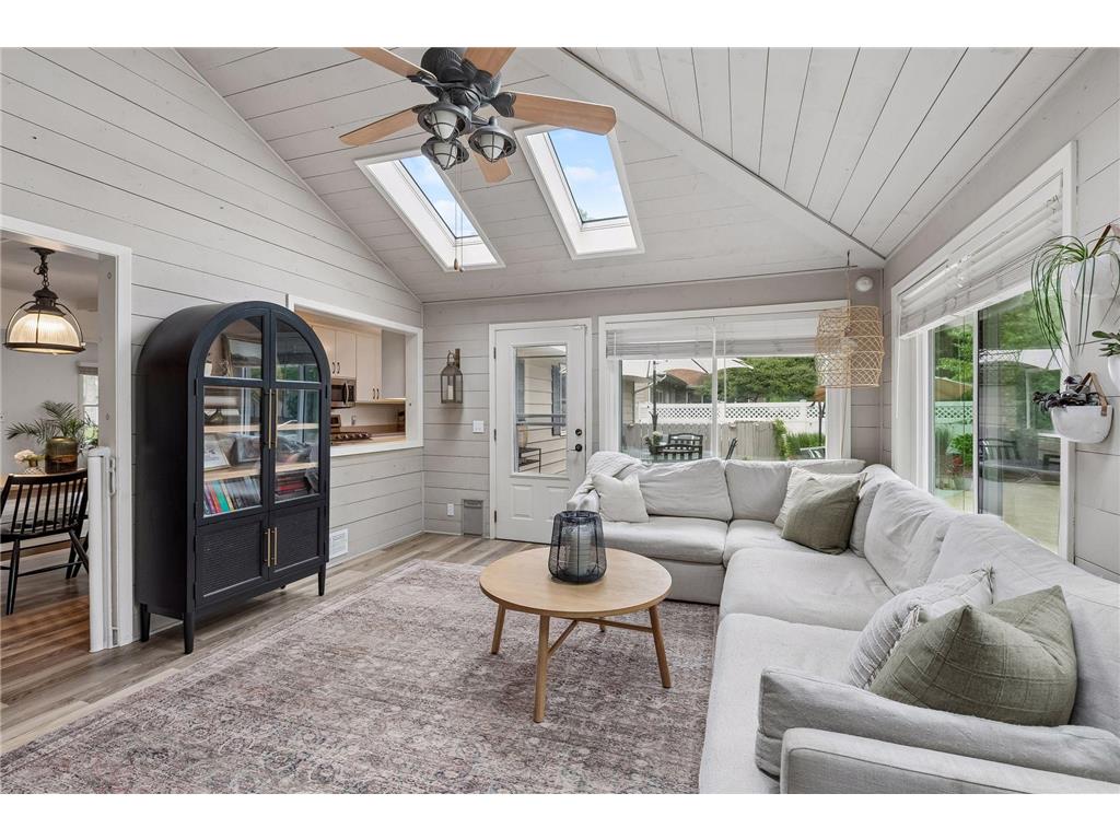 1917 Dixon Drive Bloomington MN 55431 7066672 image21