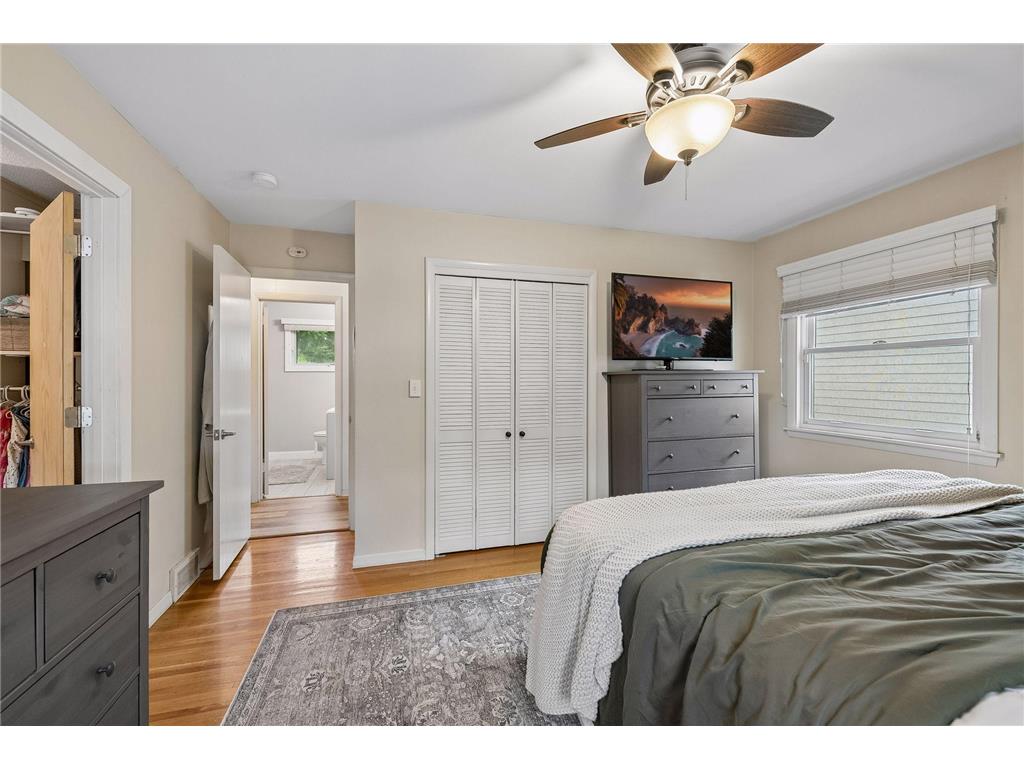1917 Dixon Drive Bloomington MN 55431 7066672 image24