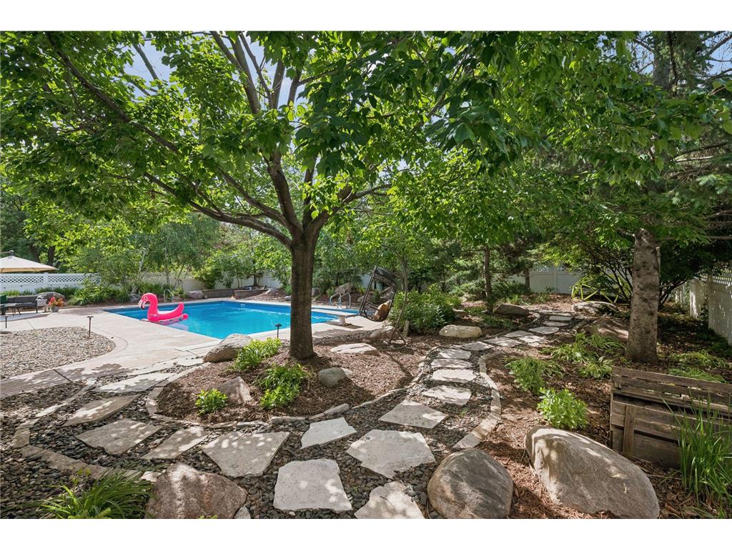 1917 Dixon Drive Bloomington MN 55431 7066672 image36