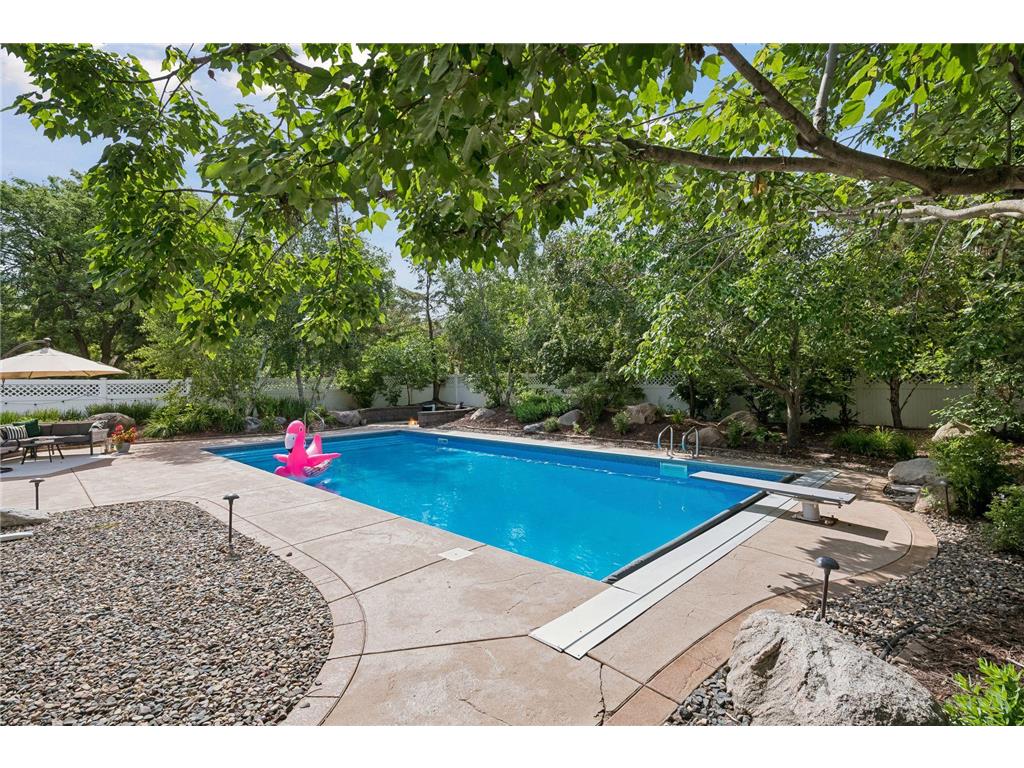 1917 Dixon Drive Bloomington MN 55431 7066672 image37