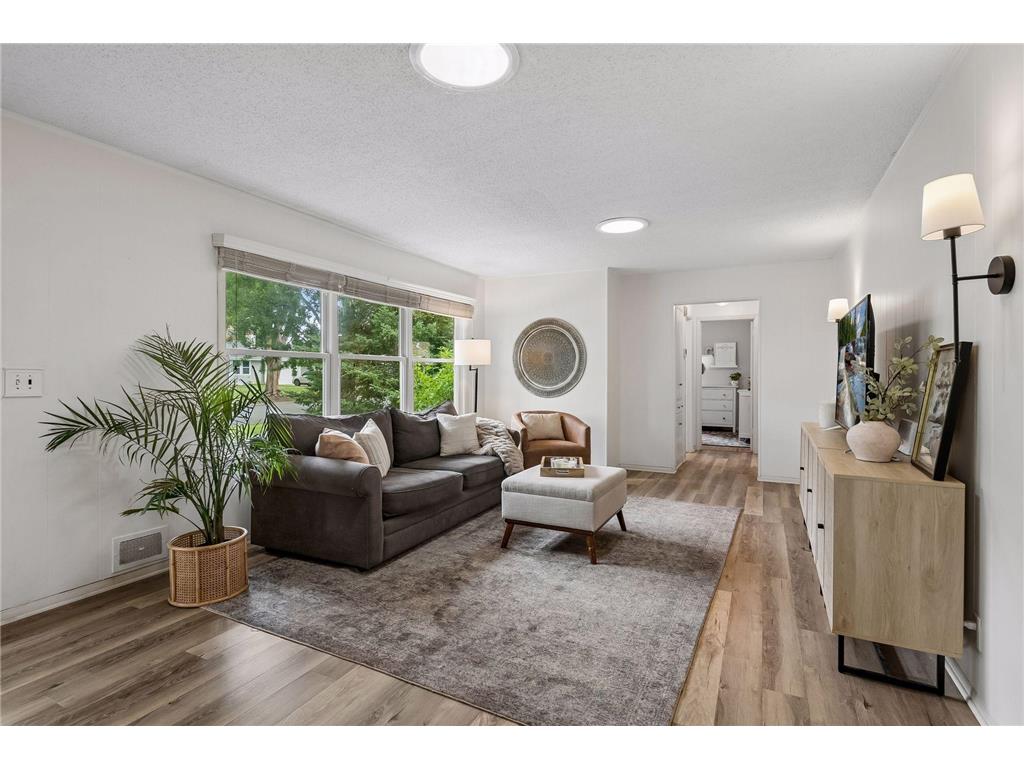 1917 Dixon Drive Bloomington MN 55431 7066672 image8