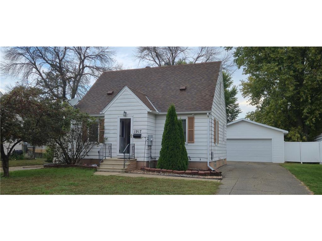 1917 E Oakland Avenue Austin MN 55912 6789252 image1