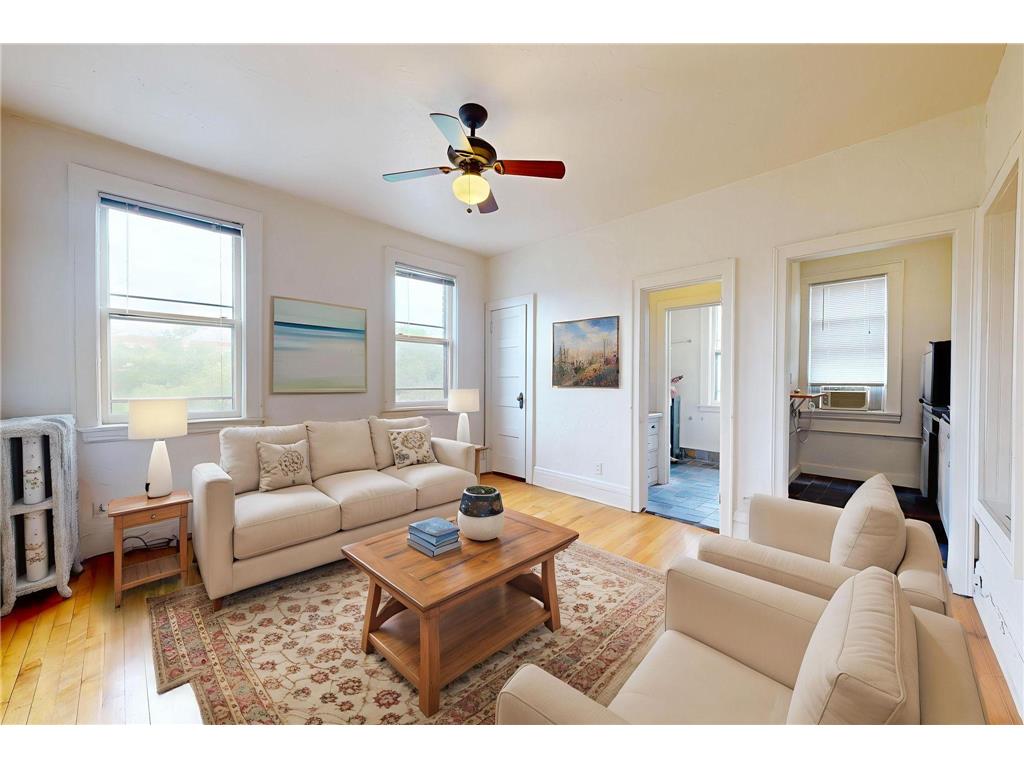 1917 Emerson Avenue #104 Minneapolis MN 55408 7103940 image1