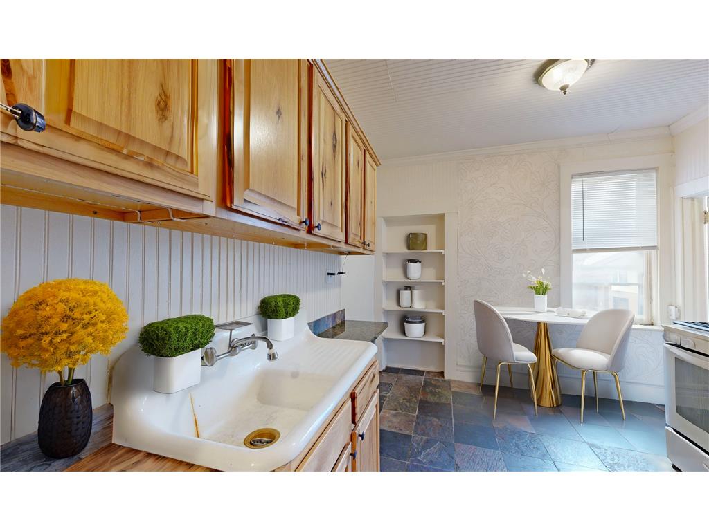 1917 Emerson Avenue #303 Minneapolis MN 55408 7085519 image2