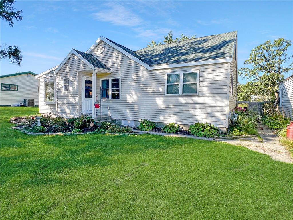 1917 Washington Avenue S Bemidji Twp MN 56601 6793422 image1