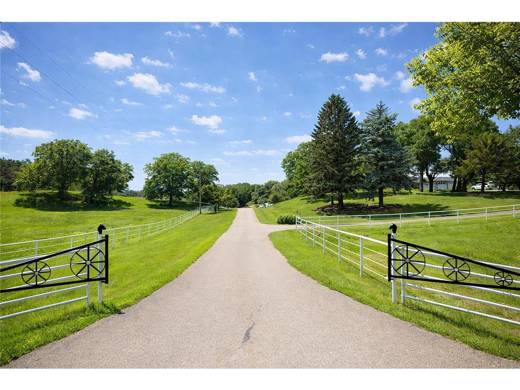 19176 Judicial Road Credit River Twp MN 55372 7096259 image3