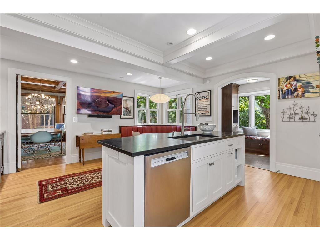 1918 Humboldt Avenue S Minneapolis MN 55403 7061815 image21