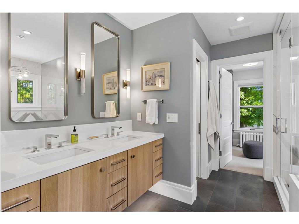 1918 Humboldt Avenue S Minneapolis MN 55403 7061815 image33