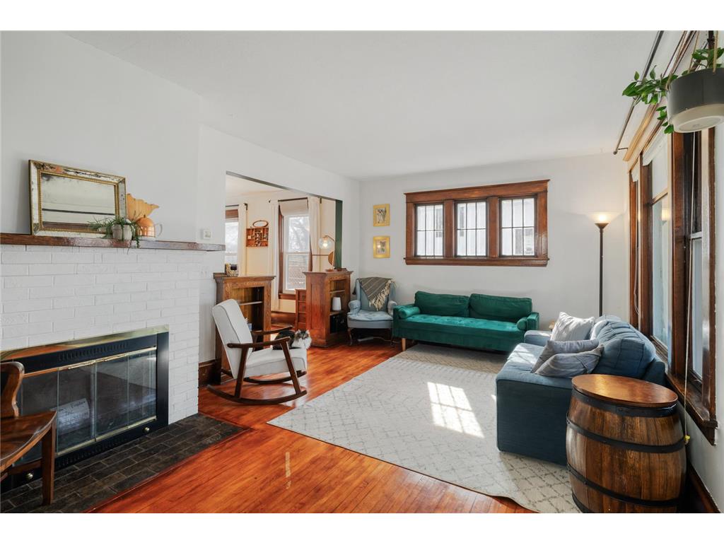 1918 Newton Avenue N Minneapolis MN 55411 6660040 image1