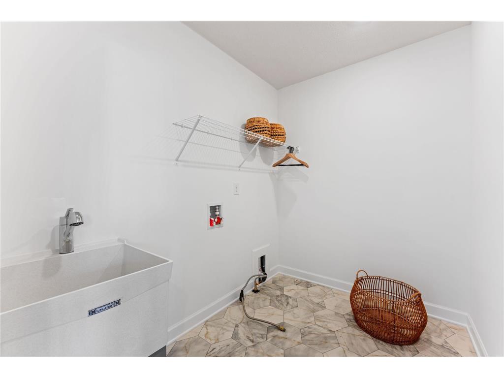 1918 Timber Lane Carver MN 55315 7024128 image33