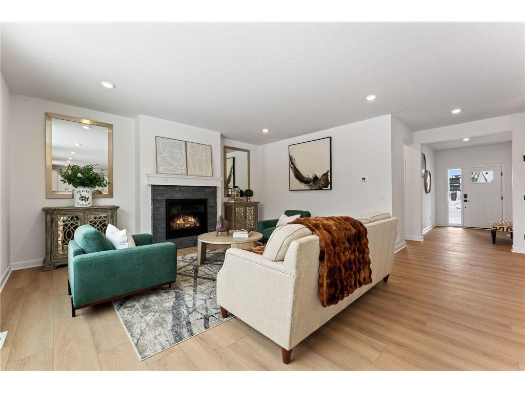 1918 Timber Lane Carver MN 55315 7046373 image12