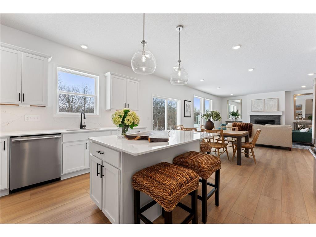 1918 Timber Lane Carver MN 55315 7046373 image5