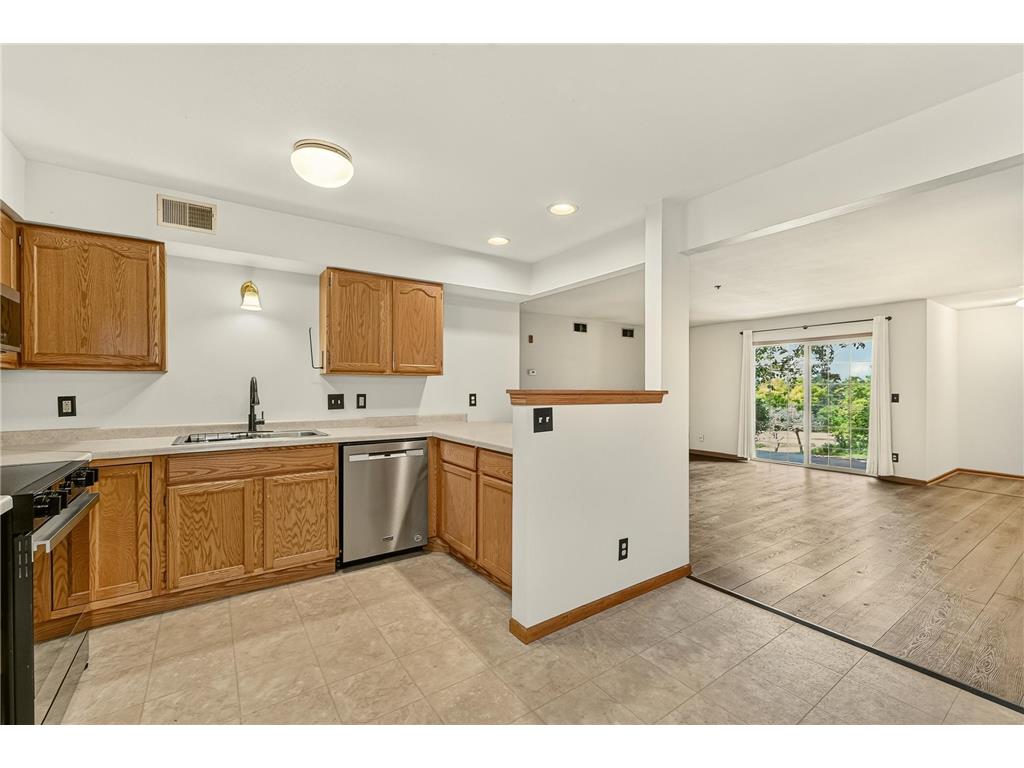 1919 Deerhaven Lane NE #12 Rochester MN 55906 7106599 image10