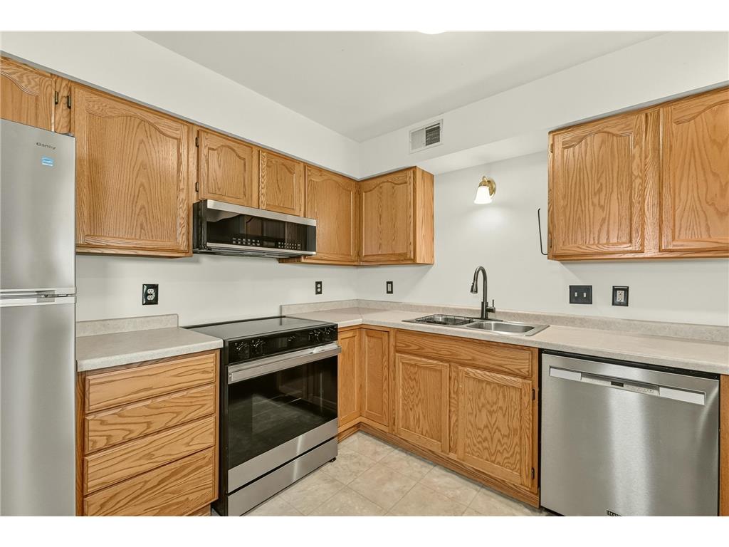 1919 Deerhaven Lane NE #12 Rochester MN 55906 7106599 image11