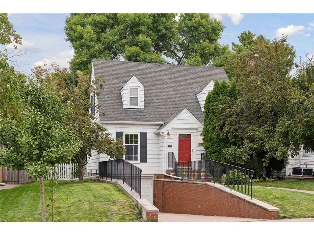 1919 Highland Parkway Saint Paul MN 55116 6749509 image1