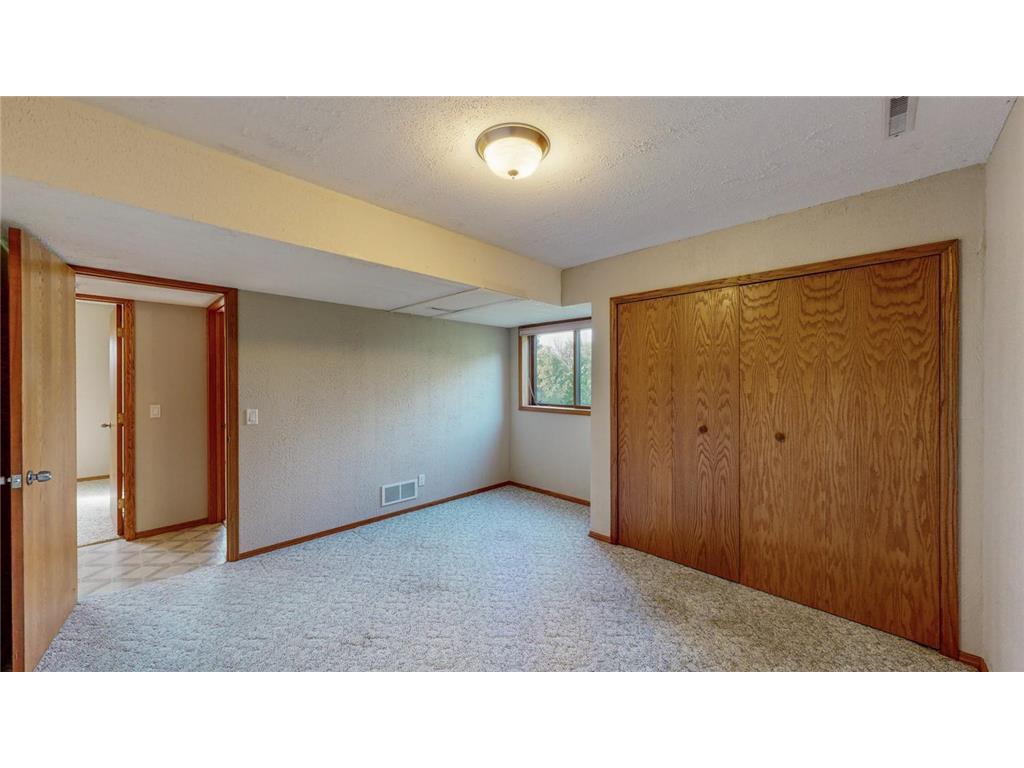 1920 10th Avenue NE Byron MN 55920 7000617 image14