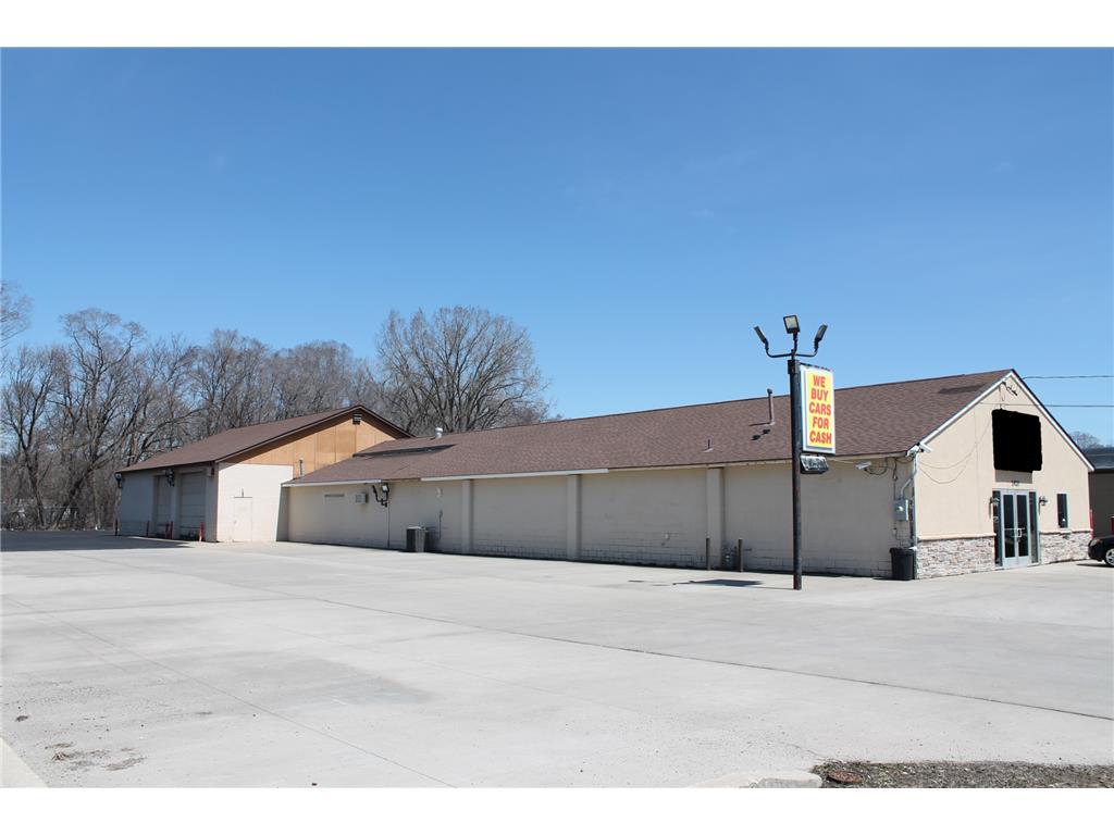 1920 5th Street NW Faribault MN 55021 6139509 image1