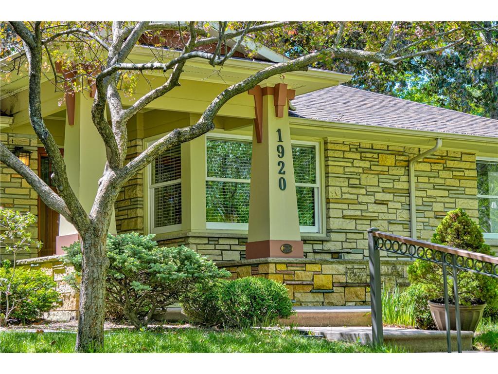1920 Bayard Avenue Saint Paul MN 55116 6641772 image1