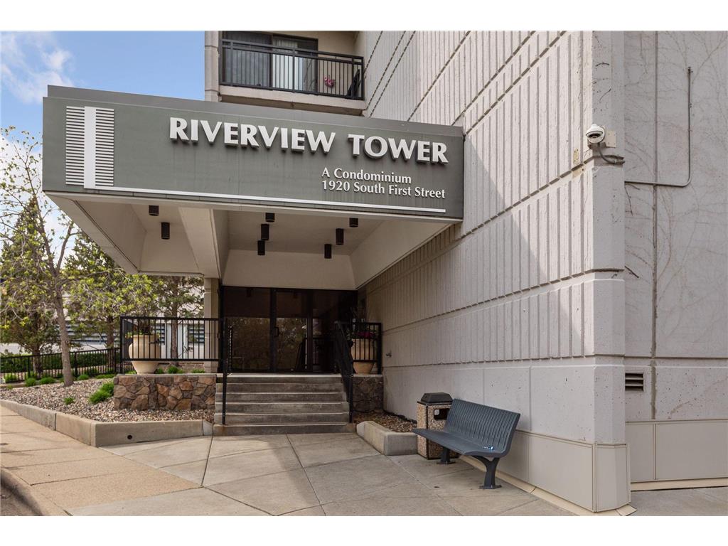 1920 S 1st Street #1302 Minneapolis MN 55454 6775070 image1