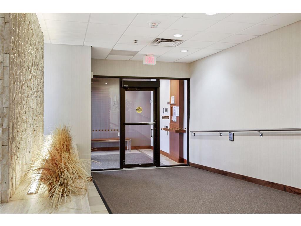 1920 S 1st Street #1302 Minneapolis MN 55454 6775070 image12