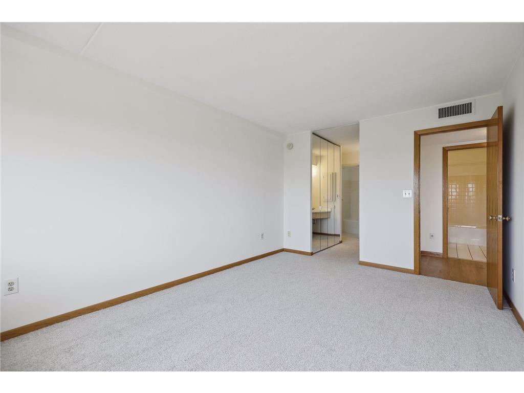 1920 S 1st Street #1406 Minneapolis MN 55454 6405802 image13