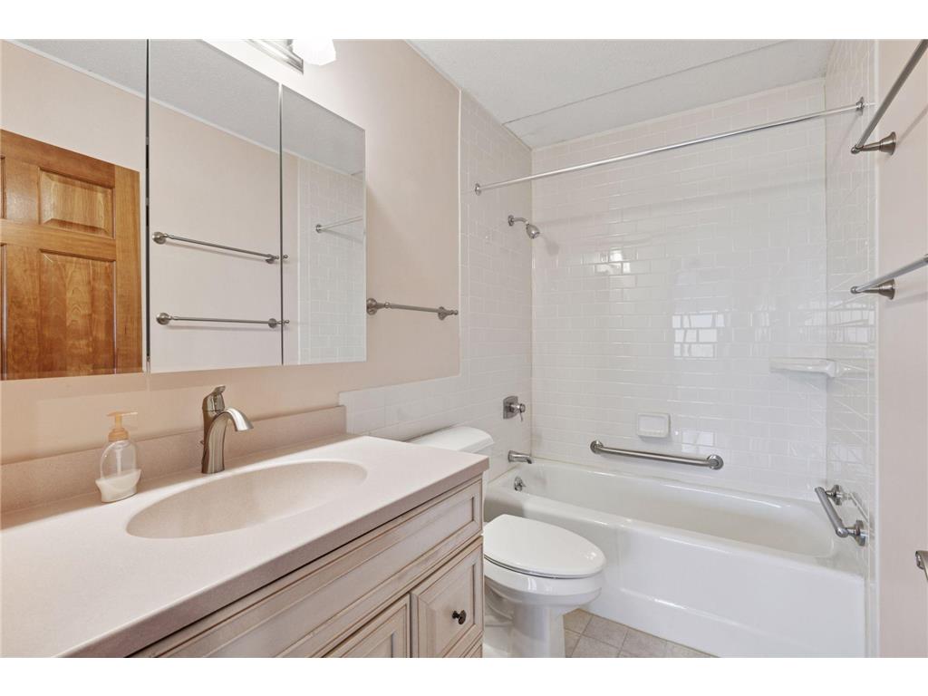 1920 S 1st Street #1502 Minneapolis MN 55454 6689166 image23