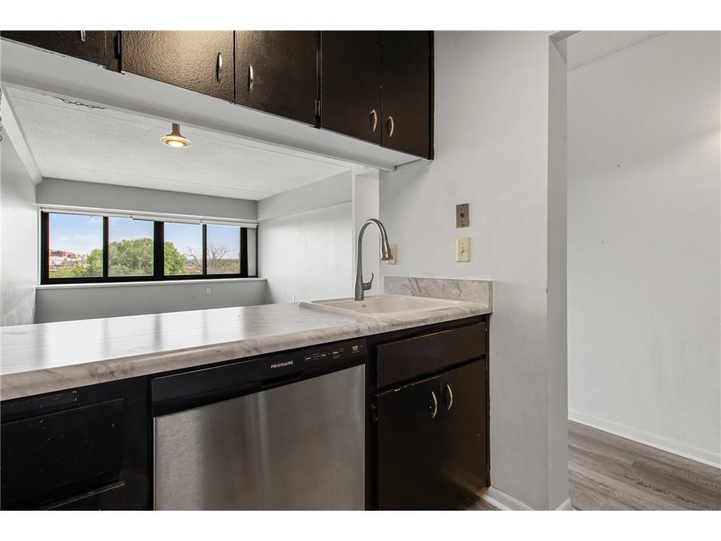 1920 S 1st Street #408 Minneapolis MN 55454 6743317 image7
