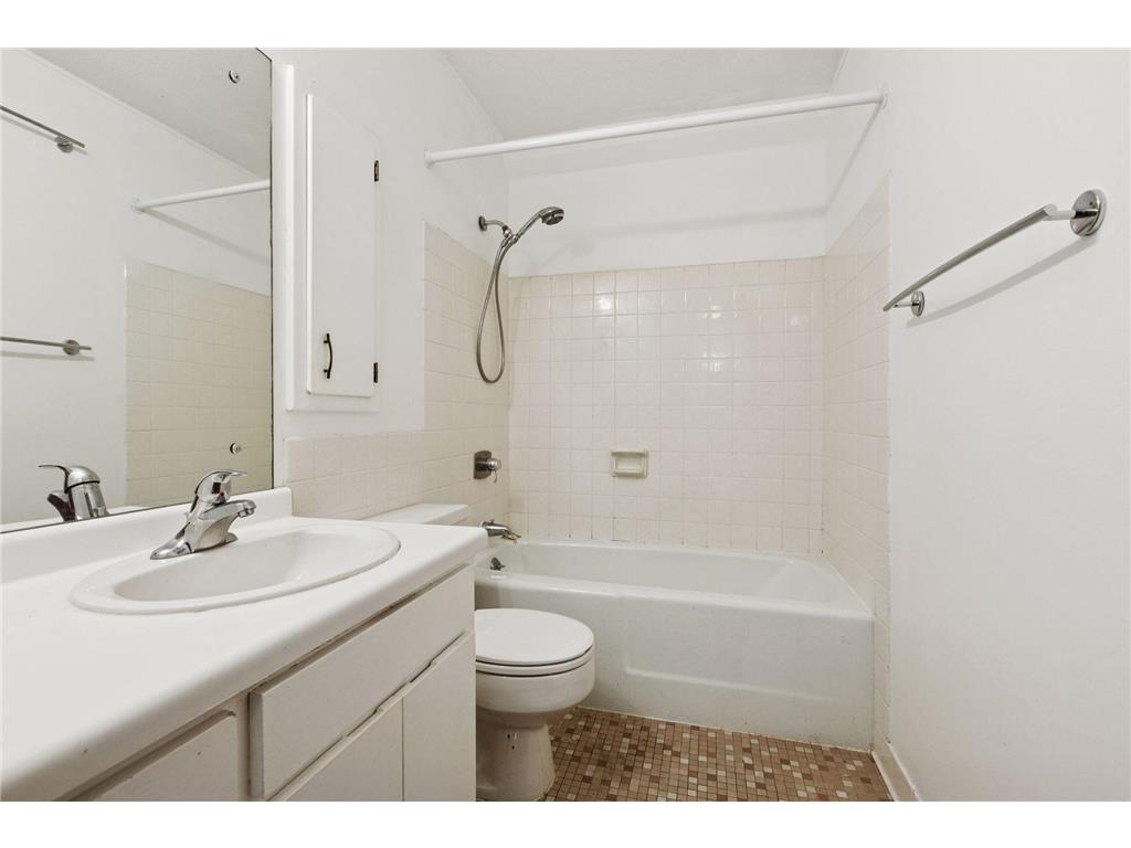 1920 S 1st Street #707 Minneapolis MN 55454 7006098 image18