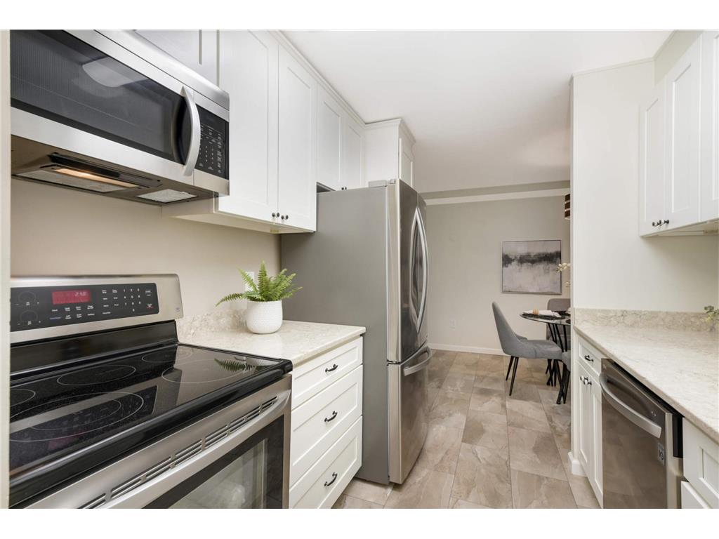 1920 S 1st Street #D114 Minneapolis MN 55454 - Mississippi 6724412 image9