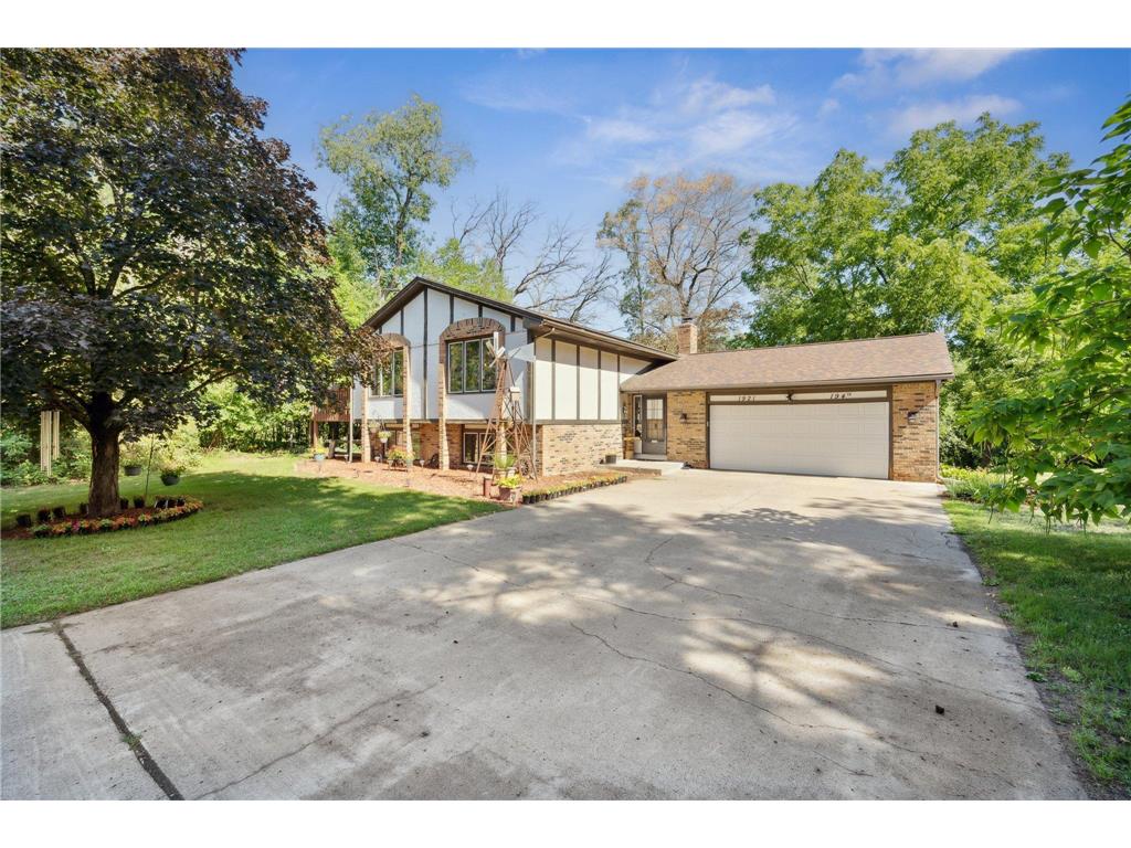 1921 194th Avenue NE East Bethel MN 55011 6394557 image1