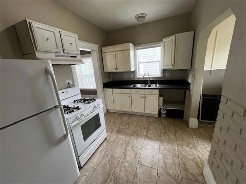 1921 Queen Avenue N Minneapolis MN 55411 7065470 image12