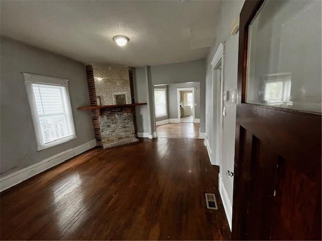 1921 Queen Avenue N Minneapolis MN 55411 7065470 image7