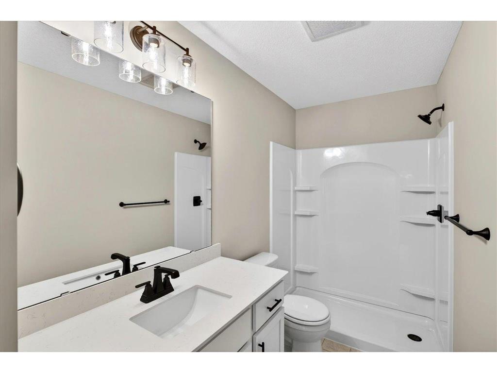 1923 Pierce Street S Cambridge MN 55008 7104726 image12