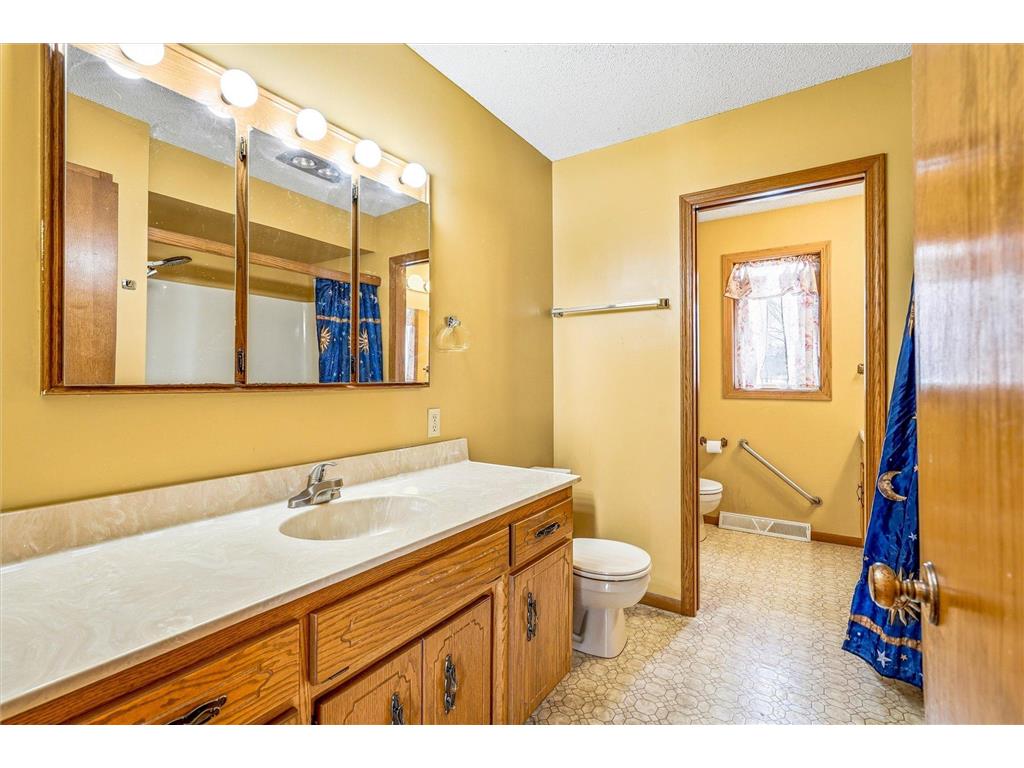 1924 Pleasant Avenue Saint Cloud MN 56303 7002021 image23