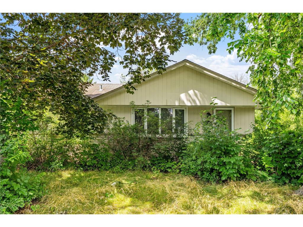 1924 Whitewater Trail Brooklyn Park MN 55444 6572695 image1