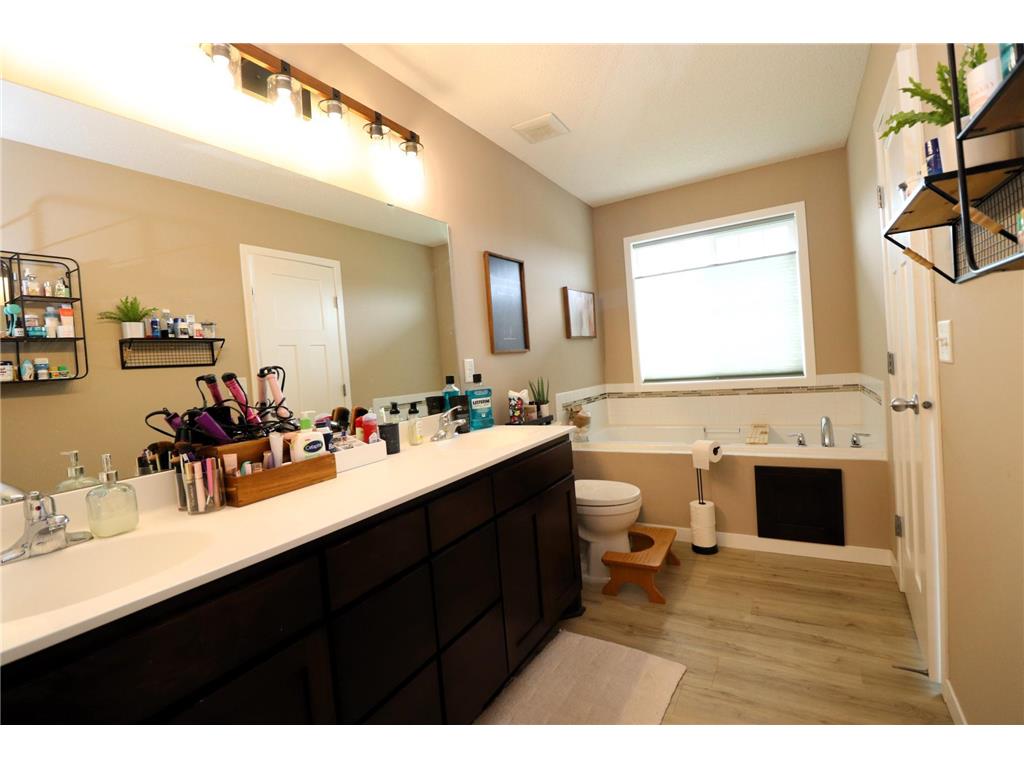 19247 Hilldale Avenue Lakeville MN 55044 7086871 image32