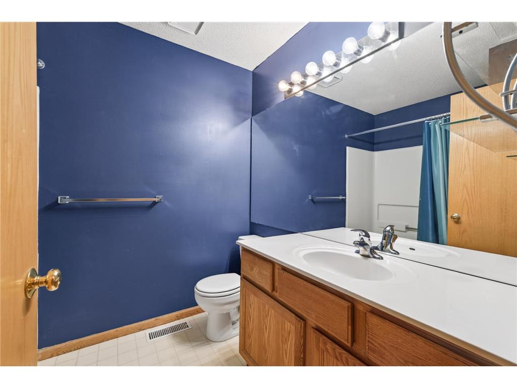 1925 Southcross Drive W #1306 Burnsville MN 55306 7046543 image25