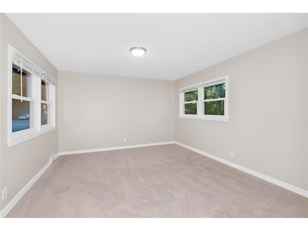 1925 Walsh Lane Mendota Heights MN 55118 6797343 image12