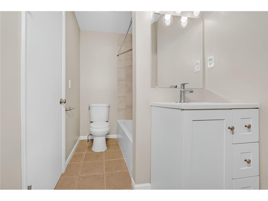 1925 Walsh Lane Mendota Heights MN 55118 6797343 image26