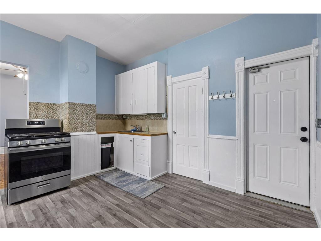 1926 15th Avenue S Minneapolis MN 55404 7060996 image23