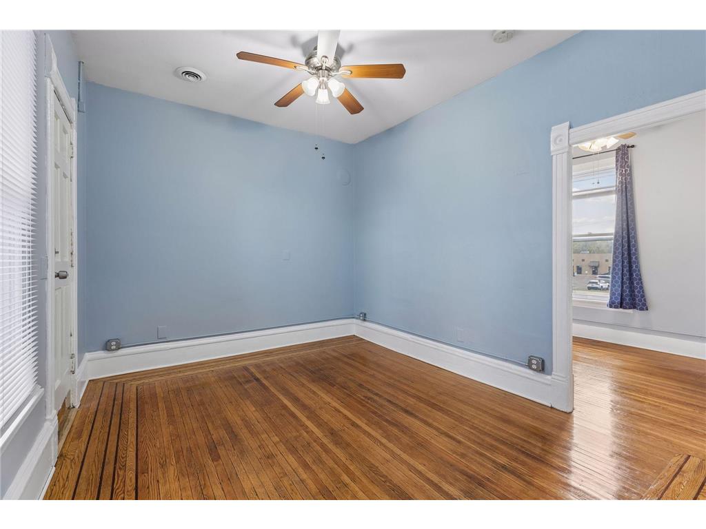 1926 15th Avenue S Minneapolis MN 55404 7060996 image26