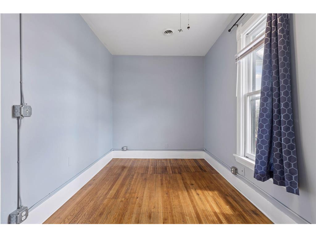 1926 15th Avenue S Minneapolis MN 55404 7060996 image31